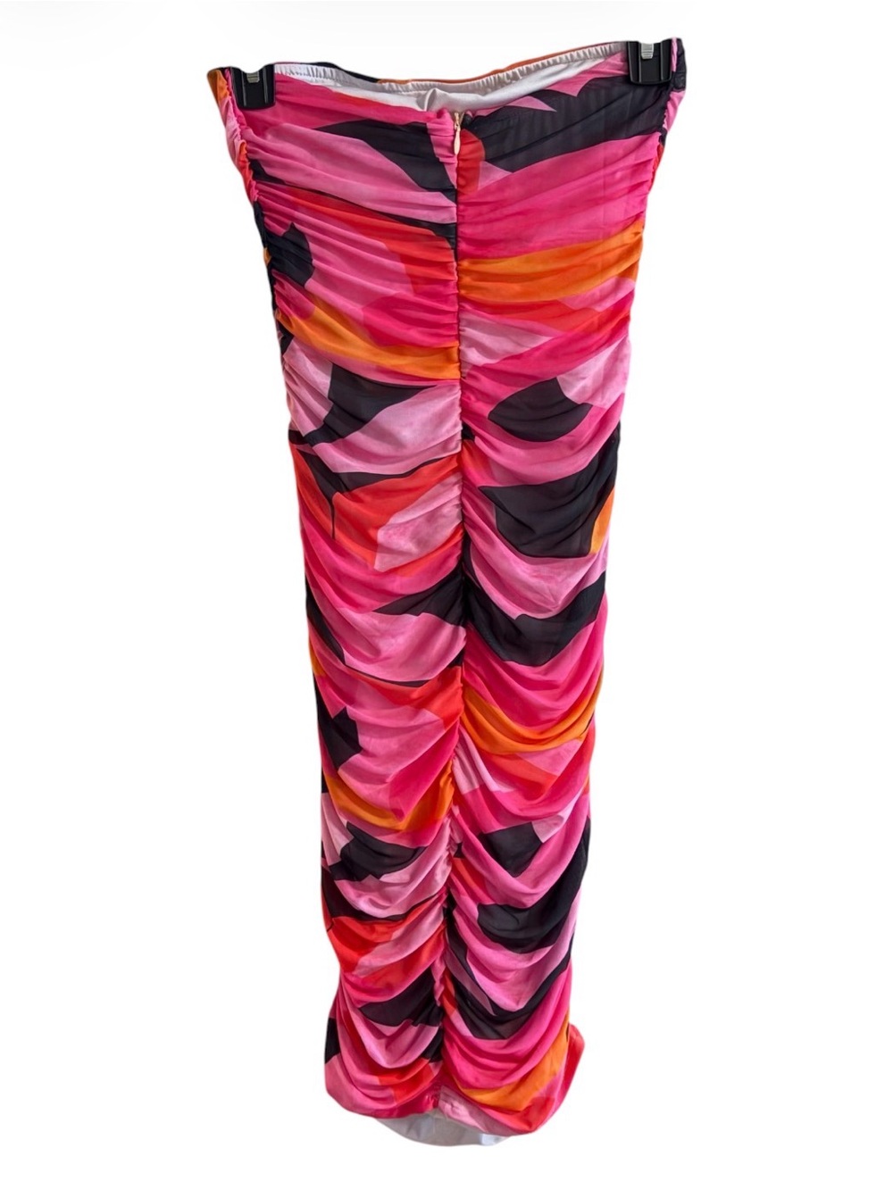 Abstract Strapless Ruched Bodycon Dress - Picture 4 of 11